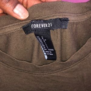 Cute plain T-shirt/crop top